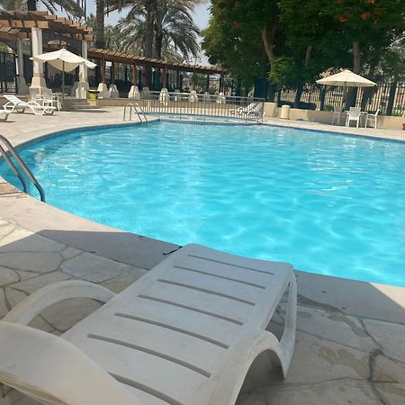 Spacious 4-Bedroom Villa, Children Friendly Dubaj Kültér fotó