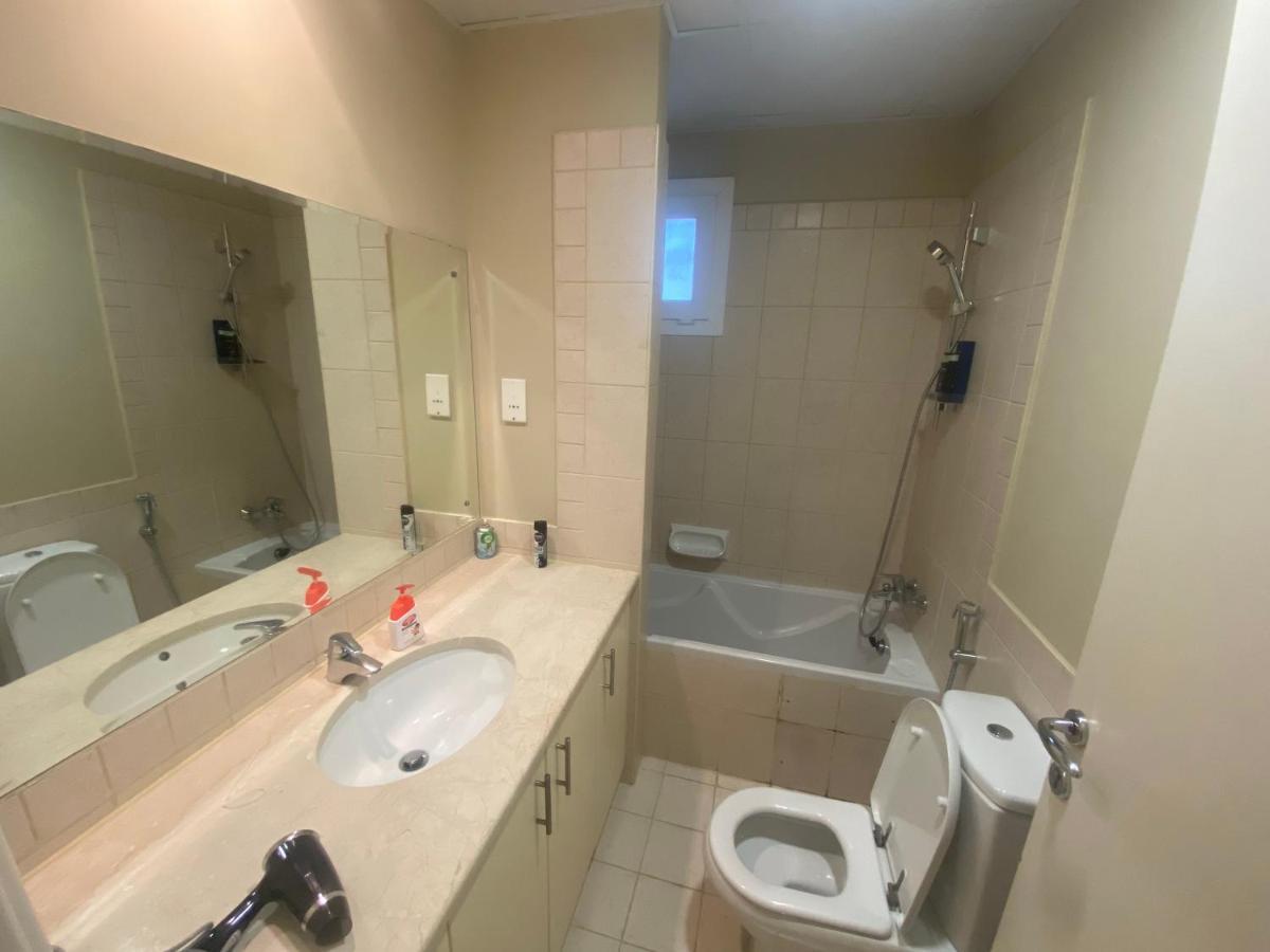 Spacious 4-Bedroom Villa, Children Friendly Dubaj Kültér fotó